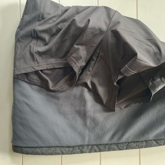 Louis Castel quilted gray wool blend mini golf skirt with built in shorts 6 - Picture 5 of 9